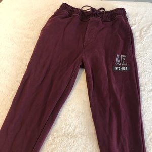American Eagle Maroon Men’s Sweatpants